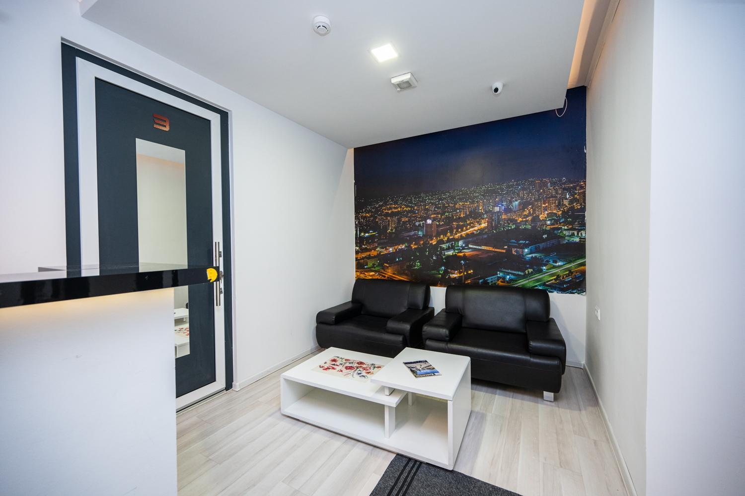 Modern And Design Apartments Near Cathedral ซาราเยโว ภายนอก รูปภาพ