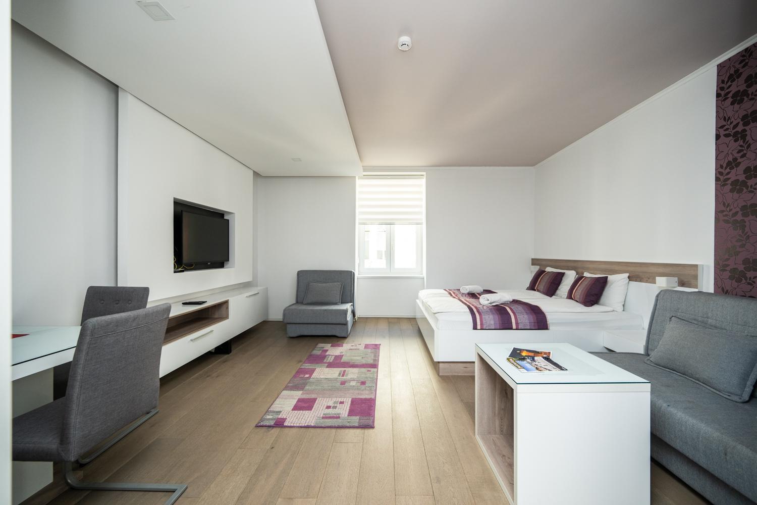 Modern And Design Apartments Near Cathedral ซาราเยโว ภายนอก รูปภาพ