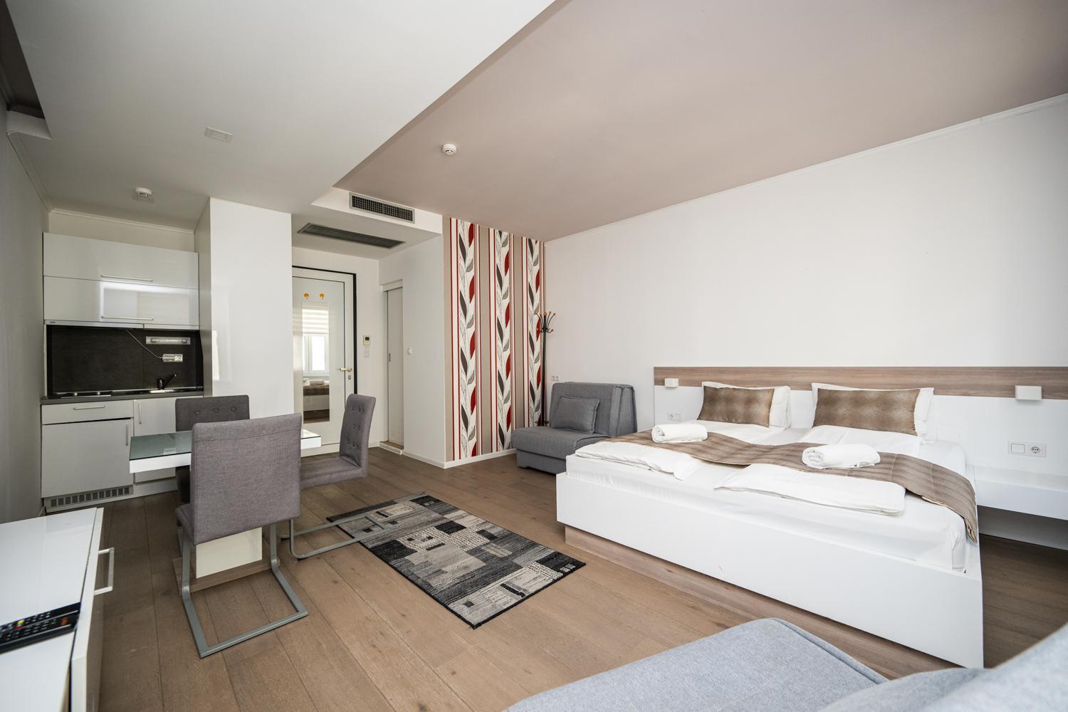 Modern And Design Apartments Near Cathedral ซาราเยโว ภายนอก รูปภาพ